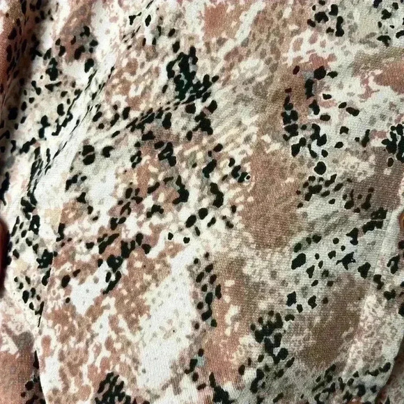 Knapp Studio Snakeskin Sleeveless Button Down Hi-Low Flounce Hem Top Size XL - Picture 4 of 7